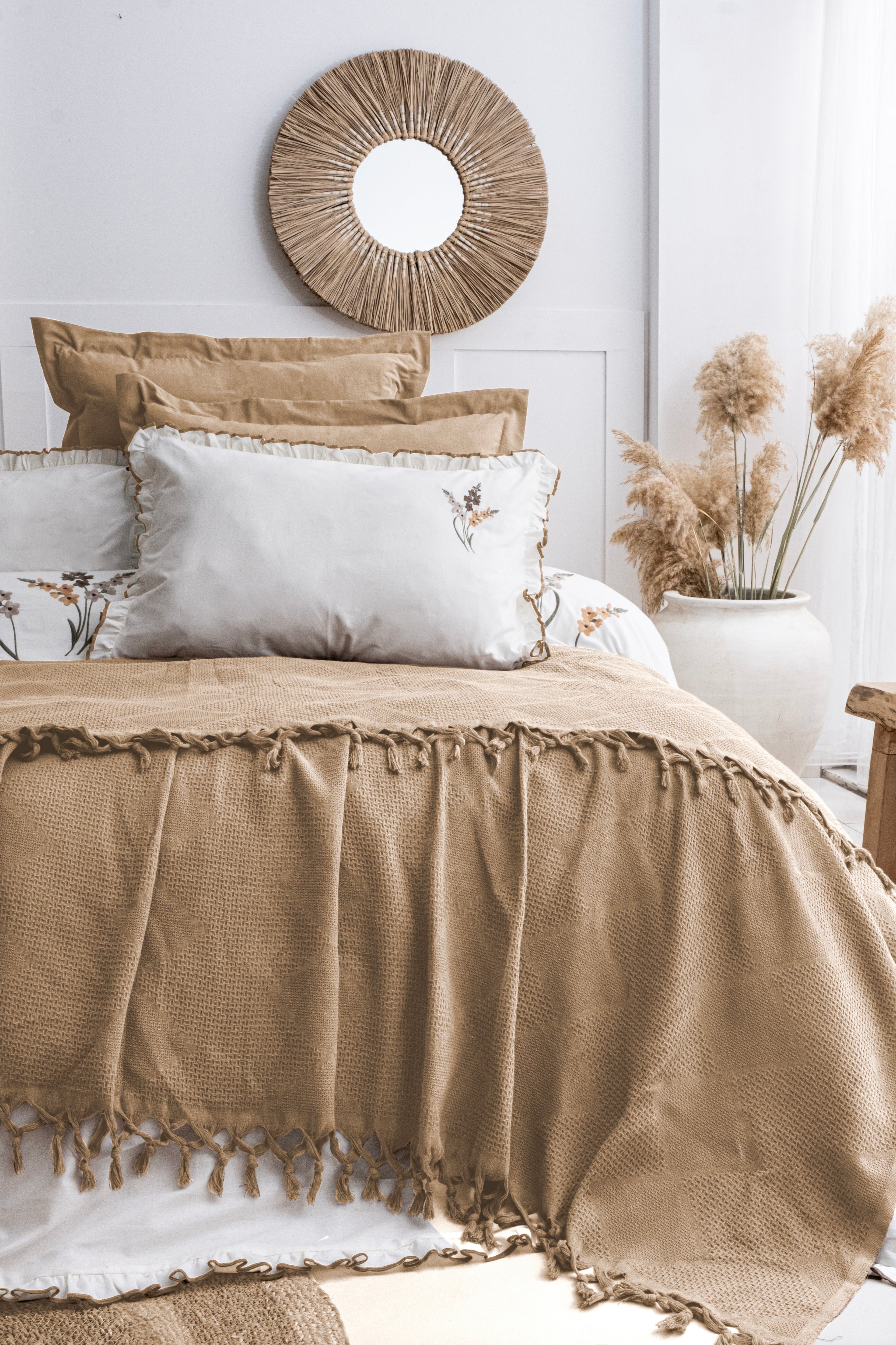 EVELINE Cotton Bedding Set with Bedcover / MUSTARD