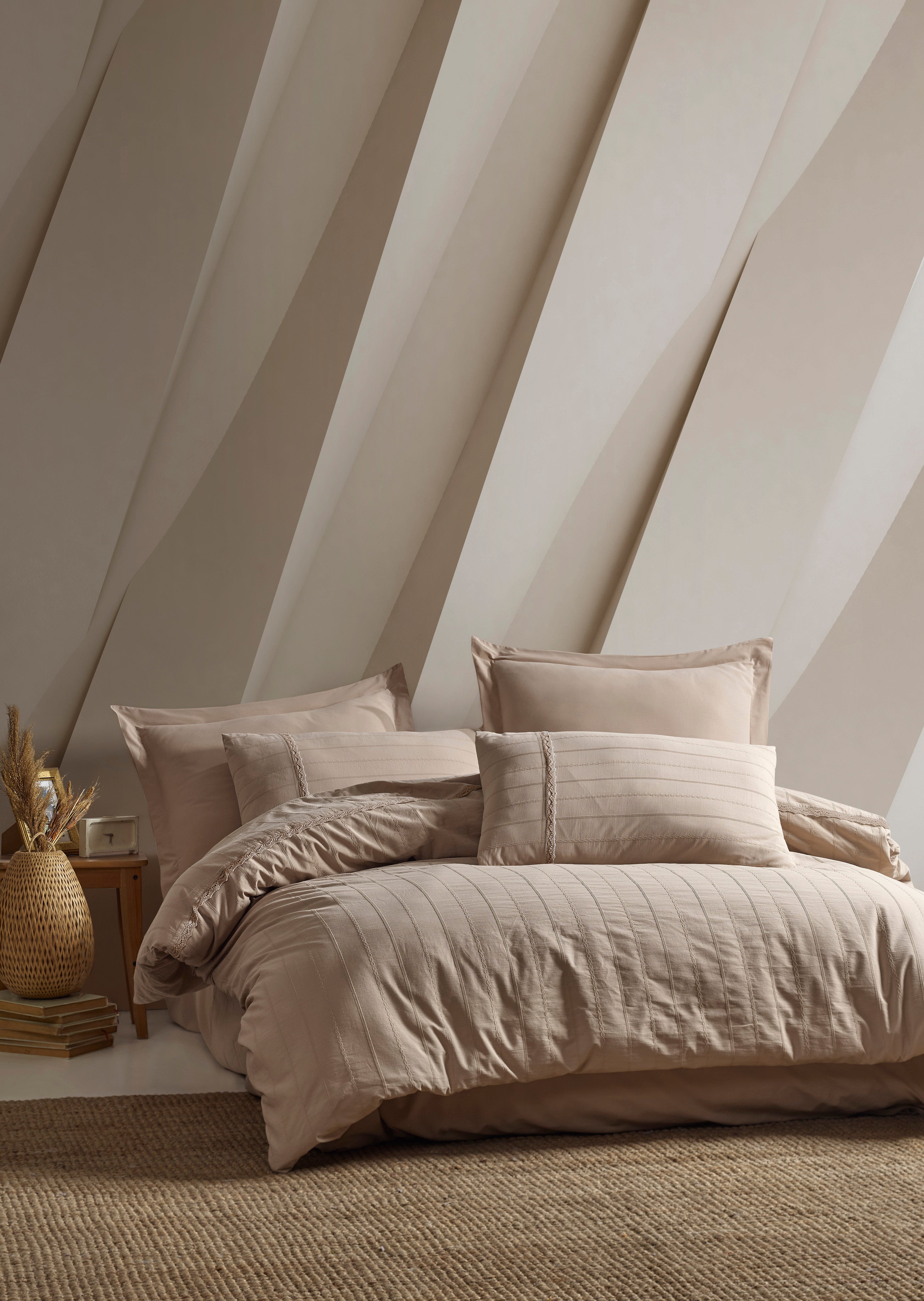 JASMIN Jacquard Duvet Cover Set / BEIGE