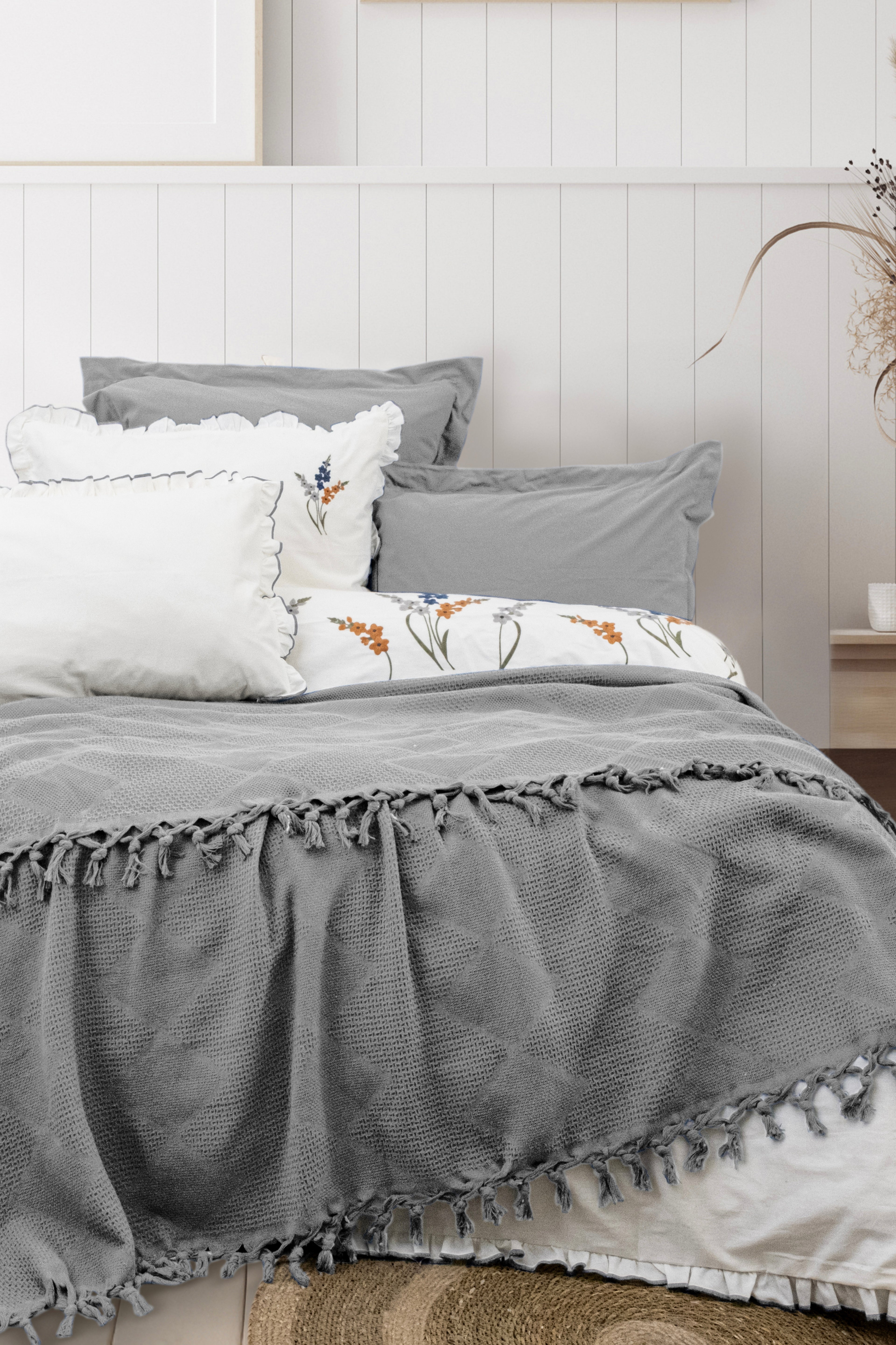 EVELINE Cotton Bedding Set with Bedcover / GREY